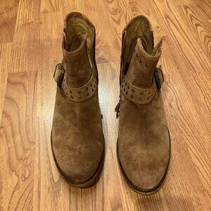 Women's Sofft Allene bootie, brown suede, size 8